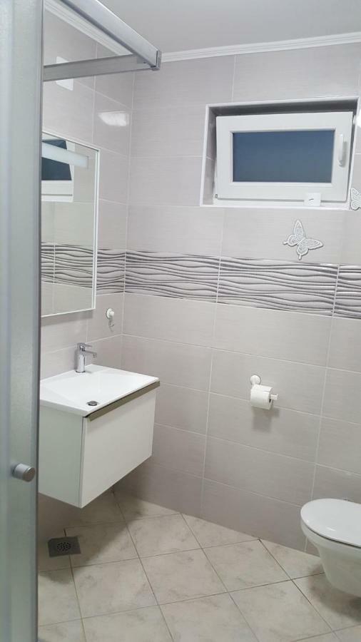 Apartments Venerea ニン エクステリア 写真