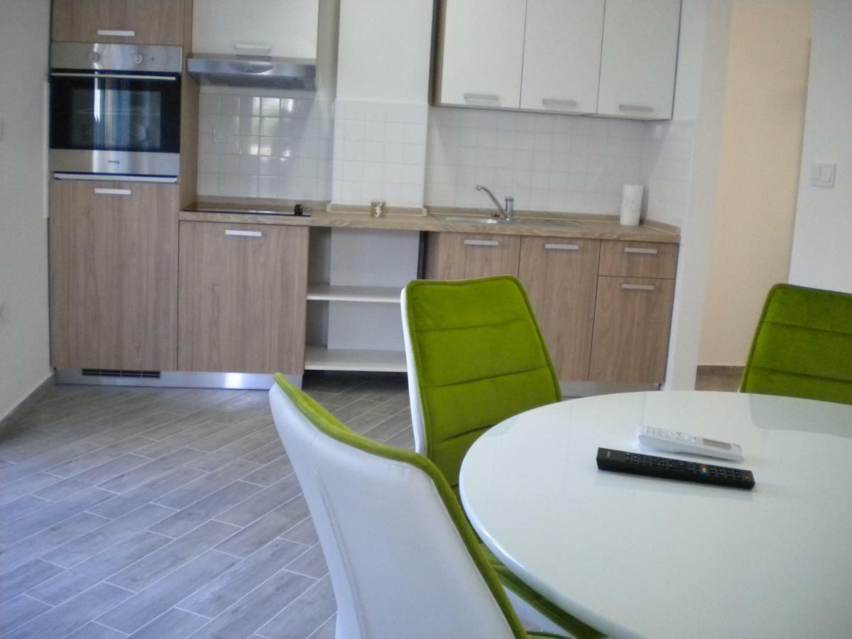Apartments Venerea ニン エクステリア 写真